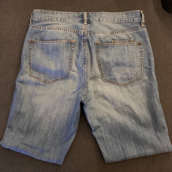 SOLD: Women’s Distressed Jeans - Picture 5 of 5